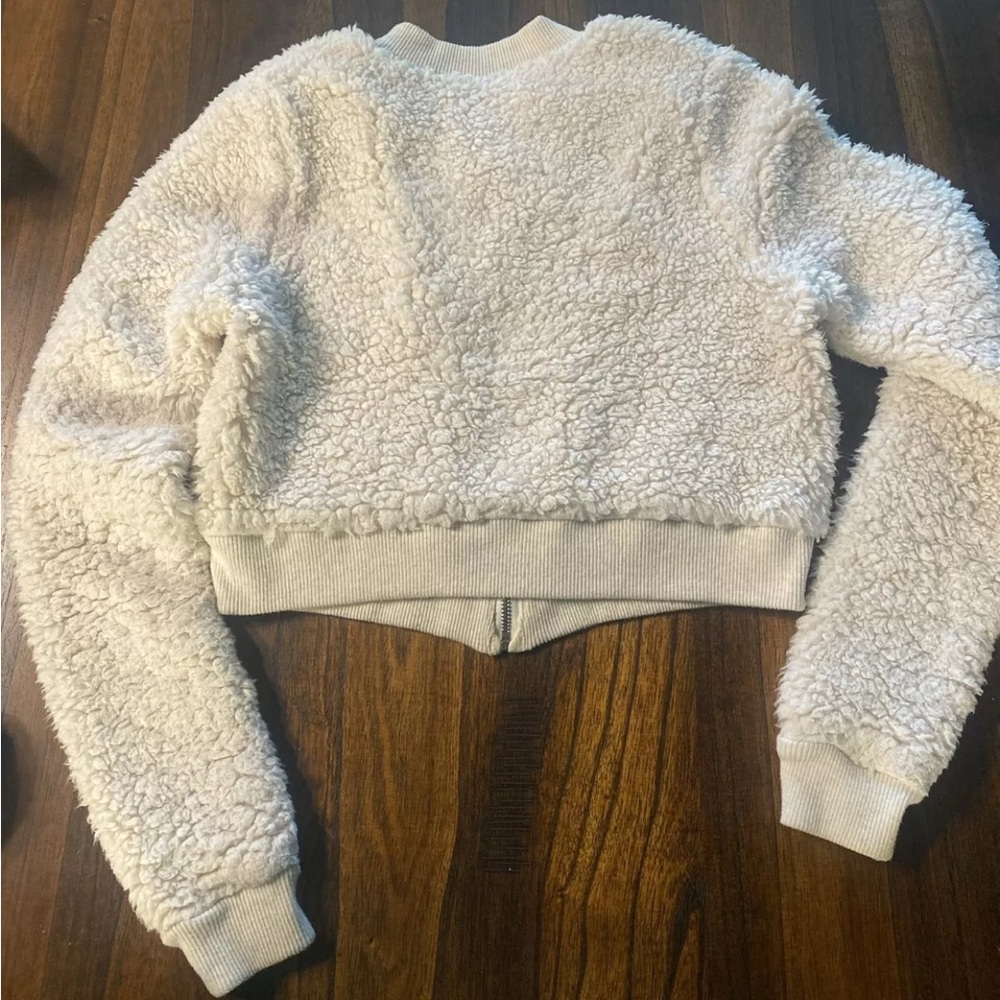 Hollister Co. Faux Fur Coat White   - Size M